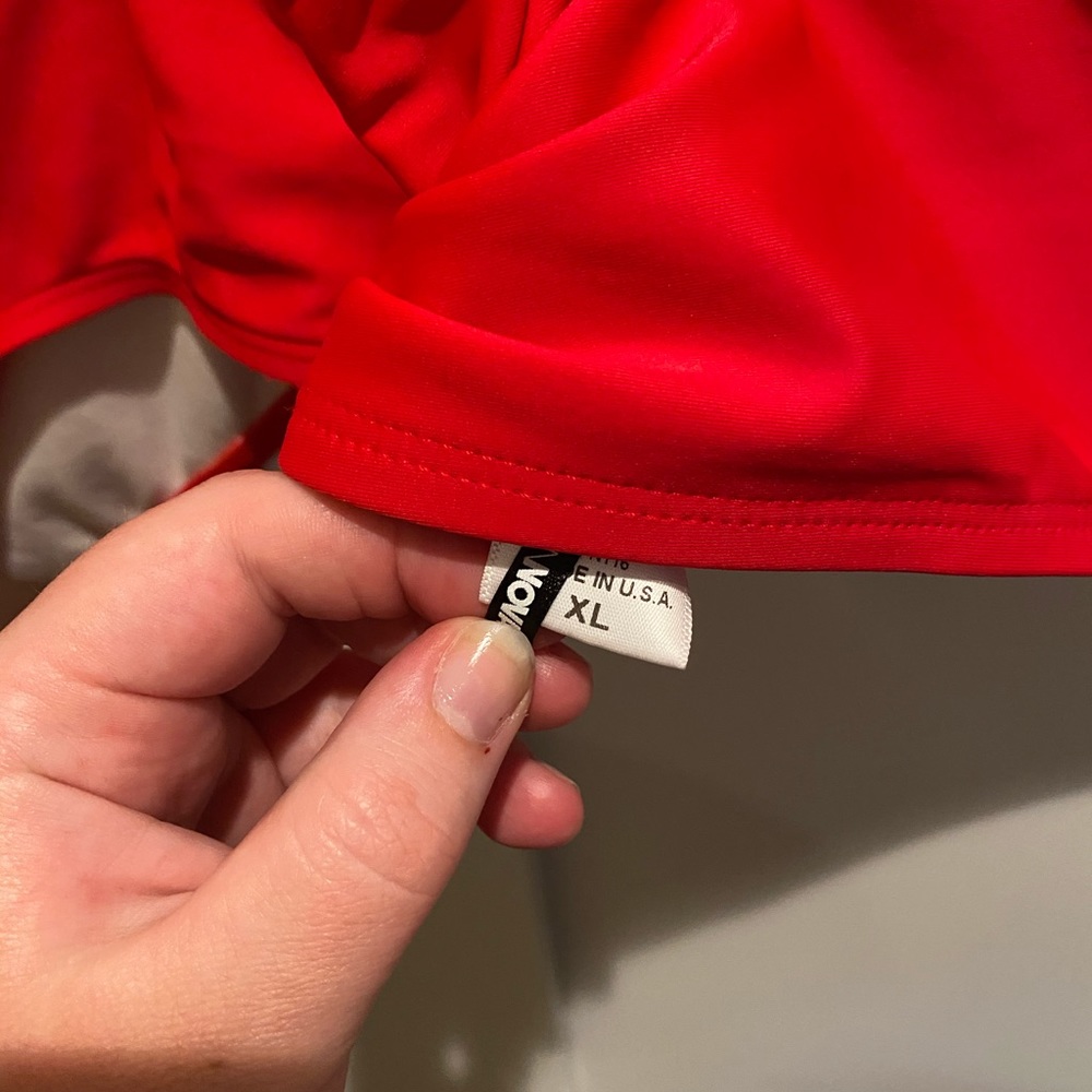 Red Bikini - Picture 2 of 5